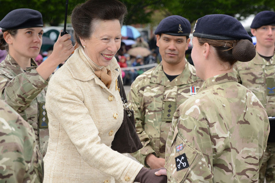 Royal seal of approval for 2 Signal Regiment