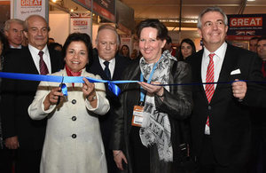 Chilean Mining Minister, Aurora Williams, Ambassador Fiona Clouder, and UKTI-Chile Director inaugurate the British Pavilion at Expomin 2016.