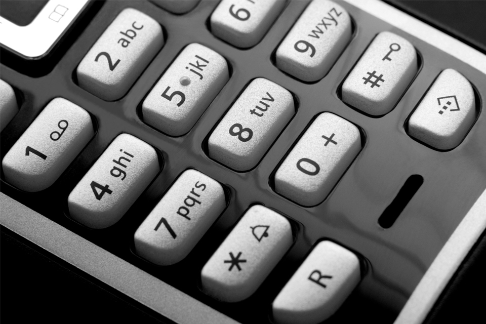 Illegal mobile phones in prisons to be cut off