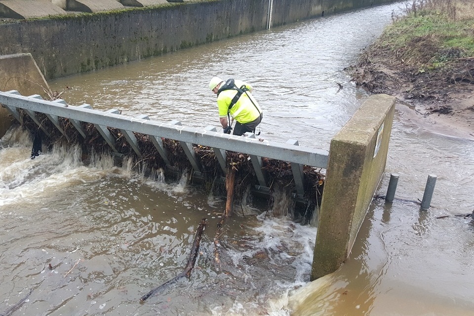 Environment Agency warns of significant flooding in northern England this weekend