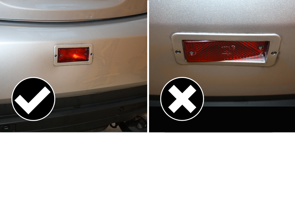 Example of a correct and incorrect rear fog lamp fitting.