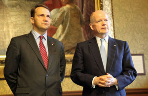 Foreign Secretary William Hague and Polish Foreign Minister Radek Sikorski