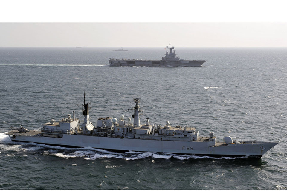 HMS Cumberland continues to support carrier Charles de Gaulle