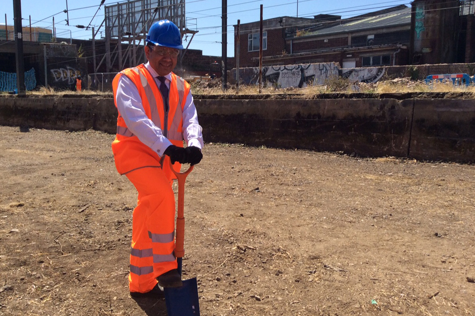 Lord Ahmad celebrates start of work on Lea Bridge station
