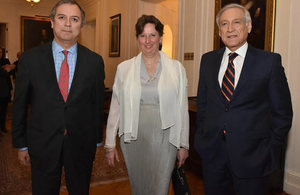 Defence Under-Secretary Marcos Robledo, Ambassador Fiona Clouder, and Minister of Foreign Affairs Heraldo Muñoz.