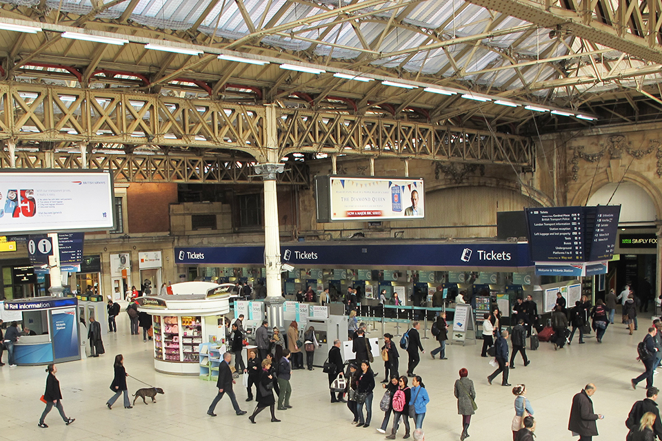 Bidders for 2 rail franchises named by government