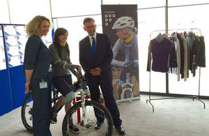Scotland Office Minister Andrew Dunlop with Scottish cycling gear company Findra