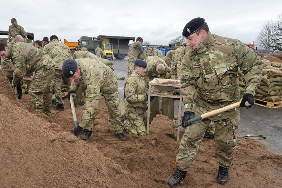 Ministers sign agreement for prisoners to supply armed forces with kit