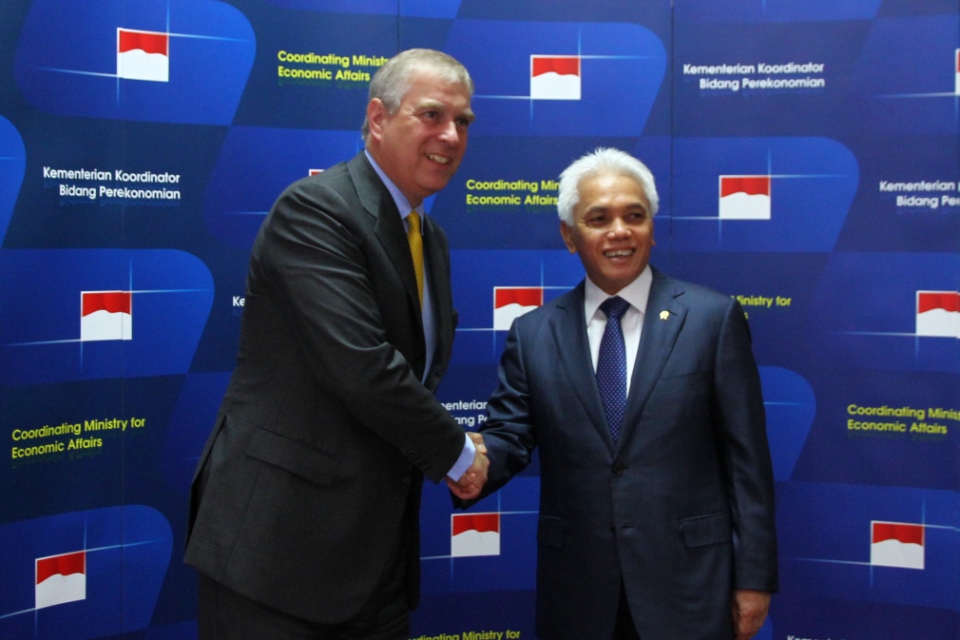 HRH Prince Andrew with Minister for Economic Affairs Hatta Rajasa