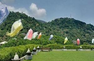 Lanterns blowing in the wind outside Kandy.