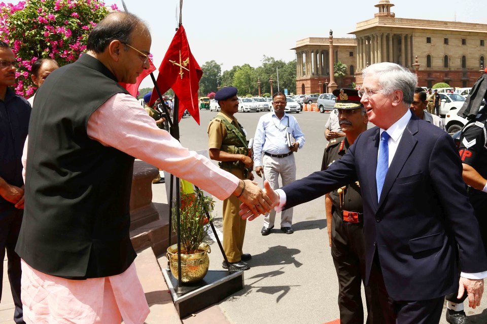 Defence Secretary agrees closer cooperation with India