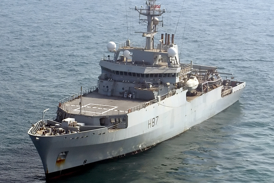 UK forces in hunt for missing Malaysian airliner