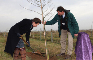 Princess Anne plants the final tree at Loggy's Diamond Wood [Picture: Woodland Trust]