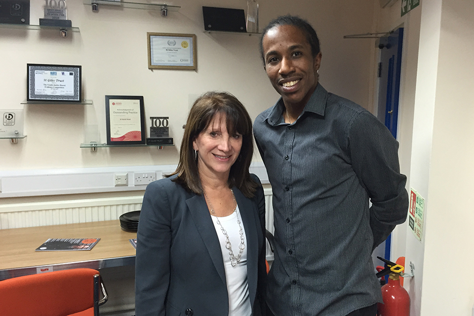 Hundreds helped to leave gangs by charity project which earns praise of minister