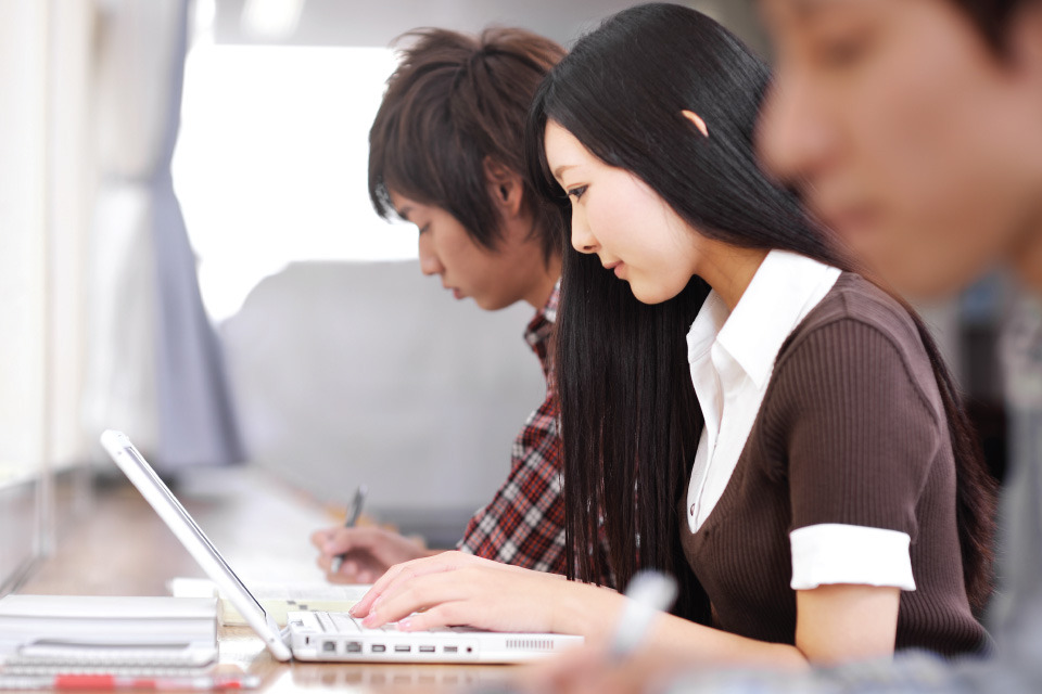 students-are-now-being-interviewed-at-the-visa-application-centres-gov-uk