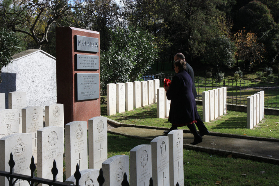 British Embassy Tirana observes Remembrance Day 2016