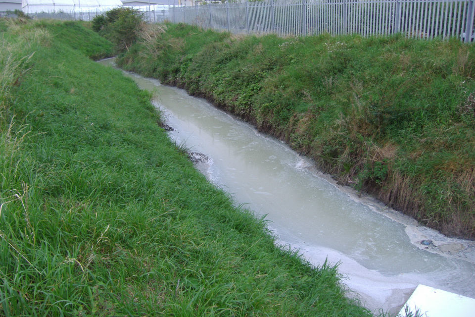 Water companies make environmental improvements but Environment Agency urges more action
