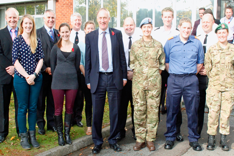 Defence Minister visits UKHO