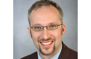 Dr Christian K Schneider