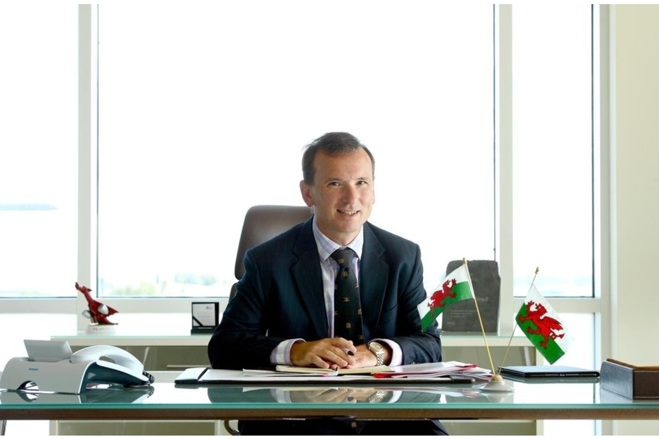 Welsh Secretary: Heathrow expansion