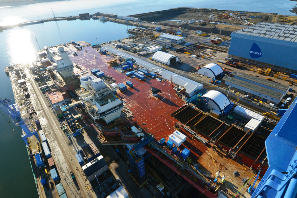 The forward ramp section in place on the Queen Elizabeth