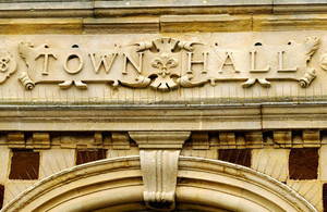 picture of the front of a Town Hall