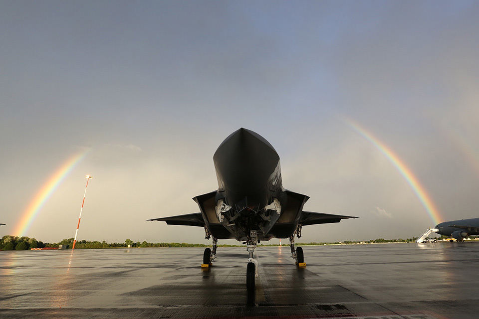 Lightning lands in the UK
