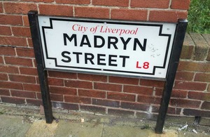 Madryn Street sign