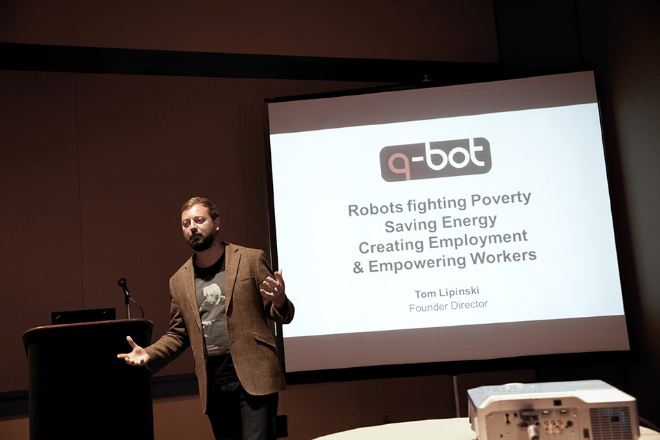 Innovative robotics business takes international award