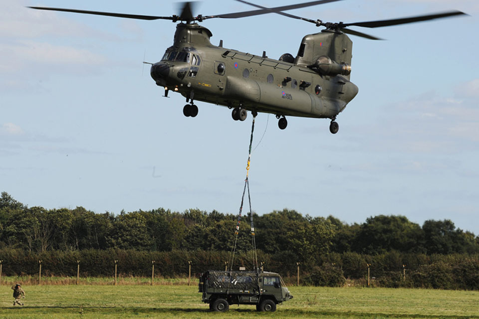 Airborne supply experts train for rapid reaction role