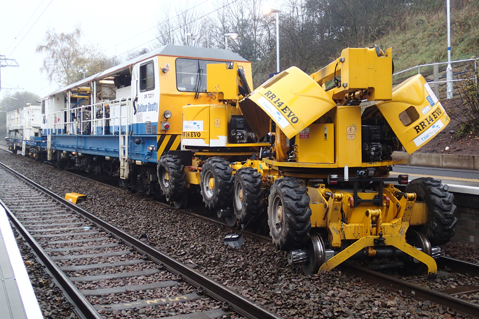 Report 09/2016: Runaway and collision at Bryn station