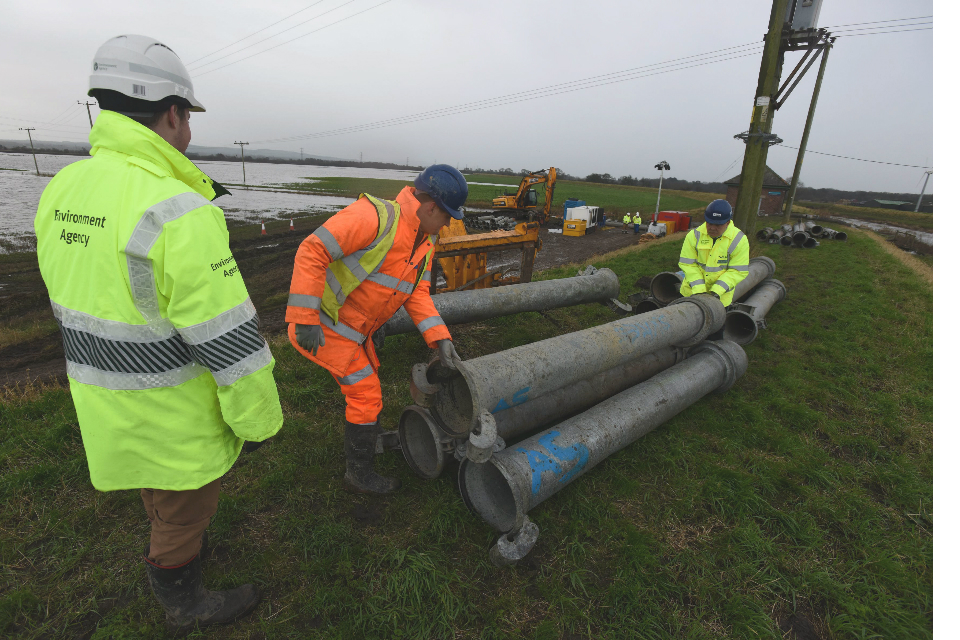 More wet weather leads to ongoing flood risk