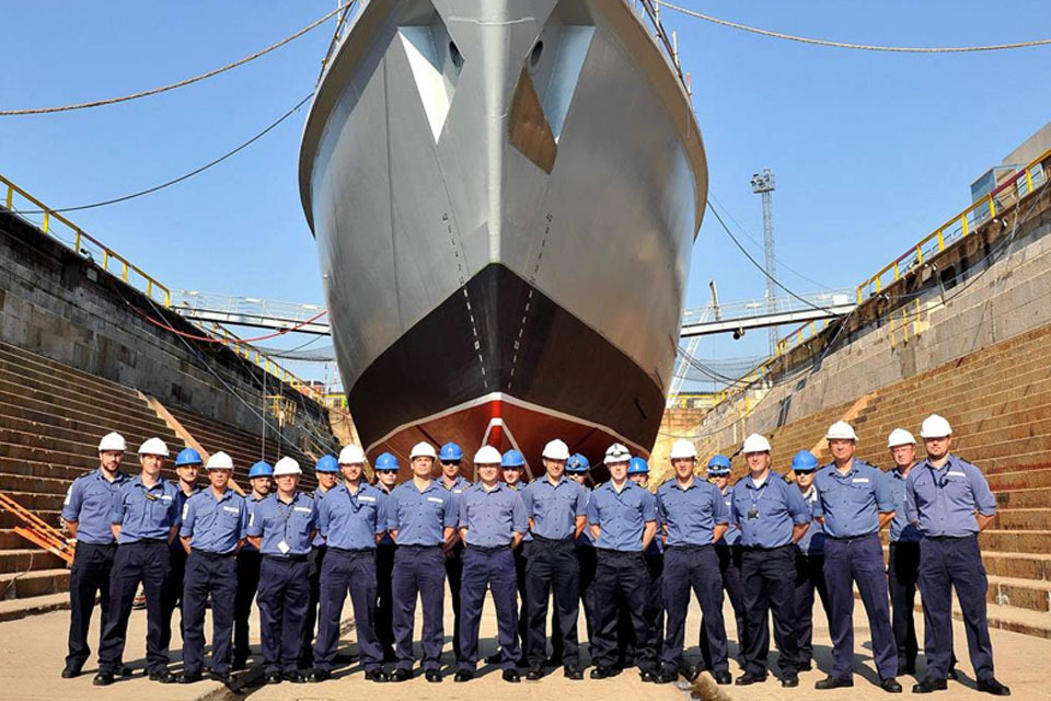 HMS Chiddingfold ready to go back to work