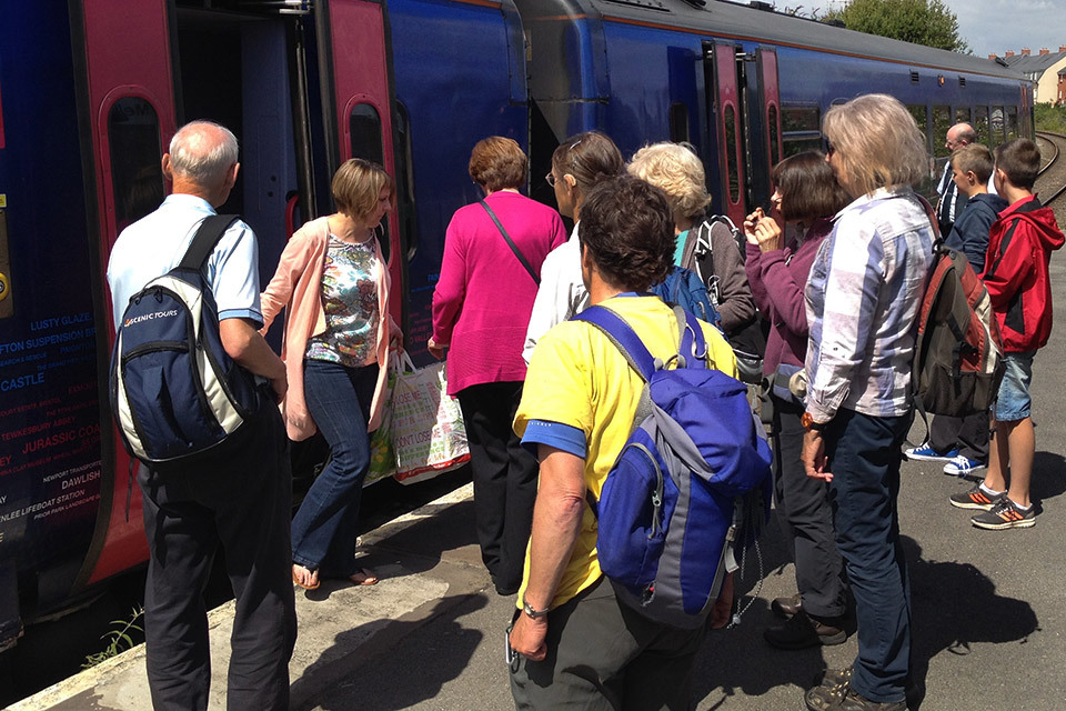 Community rail plan for line between Swindon and Westbury to go ahead