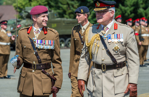 Major General James Chiswell, General Officer Commanding 1st (UK) Division, and General Sir Peter Wall, Chief of the General Staff [Picture: Staff Sergeant Mark Nesbit RLC, Crown copyright]