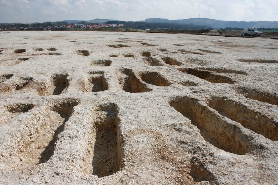 5000 years of history unearthed at site for new army homes