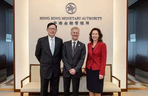Commercial Secretary to the Treasury Lord Deighton (centre), and British Consul General to Hong Kong Caroline Wilson (right), called on Hong Kong Monetary Authority Chief Executive Norman Chan.