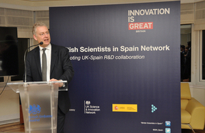 Fuerte impulso a la colaboración científica Reino Unido-España