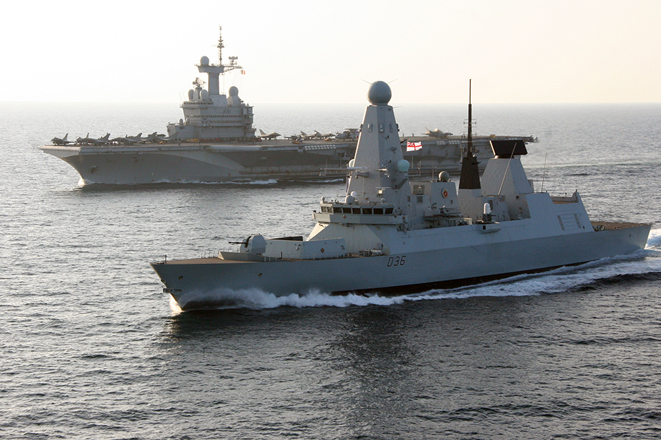 Type 45 destroyer HMS Defender with French aircraft carrier Charles de Gaulle. Crown Copyright. 