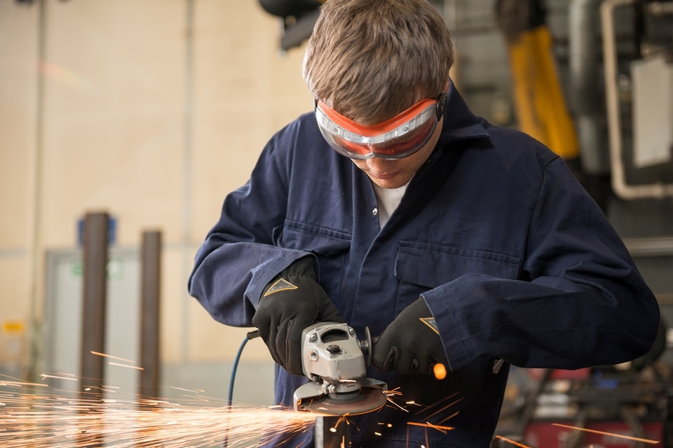 Dstl opens apprenticeship recruitment campaign for 2018
