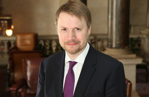 Her Majesty´s Ambassador, Justin McKenzie Smith