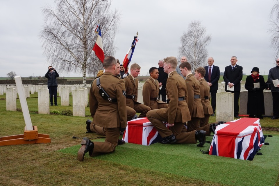 Members of the 3 Rifles Regiment prepare to lower the coffin of the unknown Durham Light Infantry soldier, Crown Copyright, All rights reserved