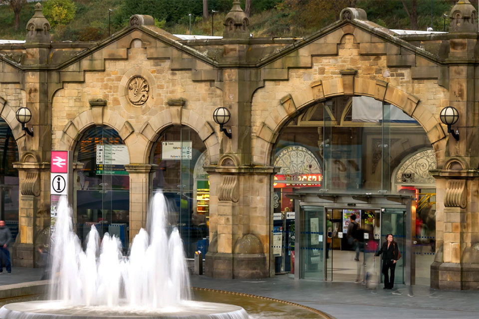 Faster journeys, more seats and better compensation for passengers in next East Midlands franchise