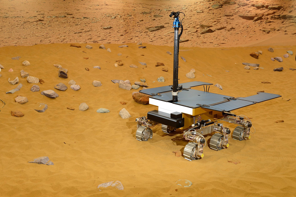 Etom Rover Astronaut Tim Peake launches competition to name ExoMars Rover - GOV.UK