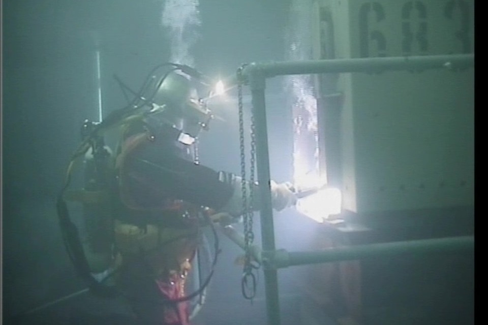 Divers complete ponds mission at sizewell a