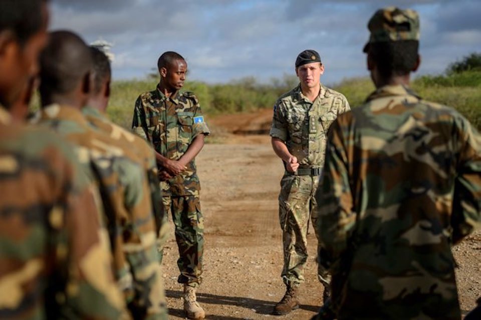 UK Military Train 500 Somalis