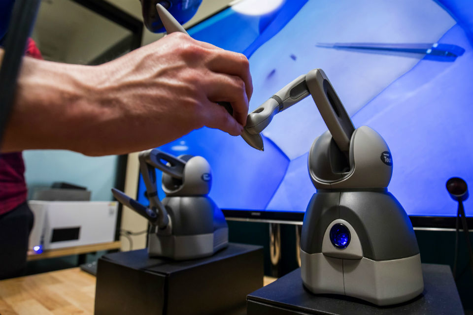 Digital tech to tackle healthcare challenges: apply for funding