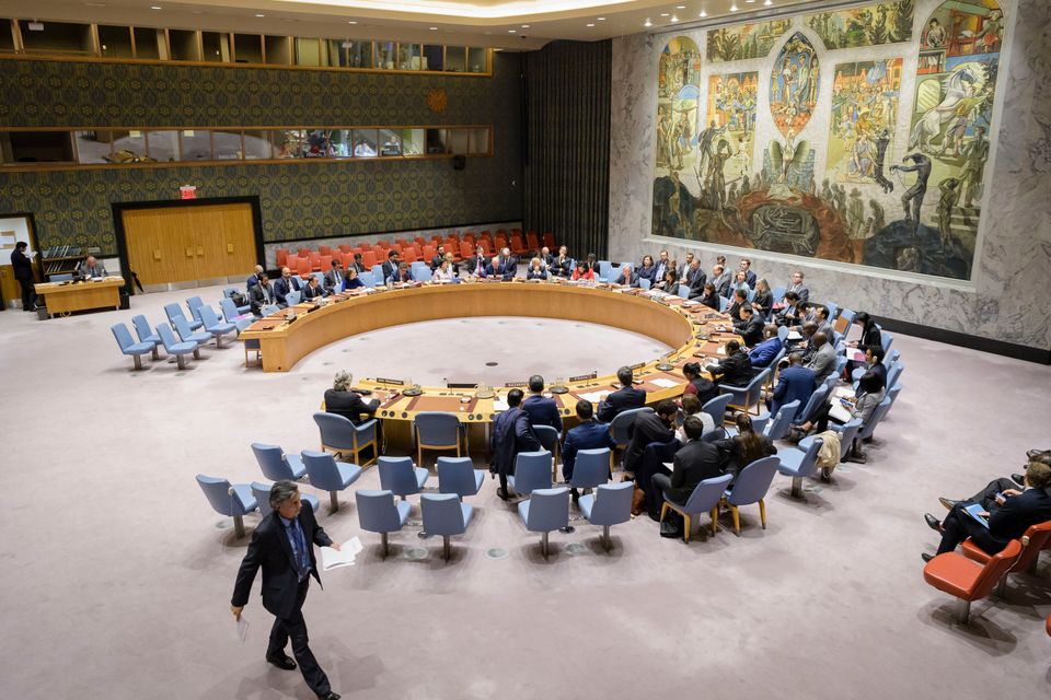 Wide view of the Security Council meeting on on corruption and conflict