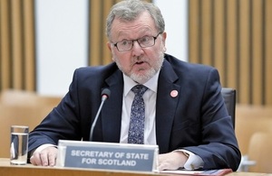 Mr Mundell giving evidence to the Scottish Parliament’s Finance and Constitution Committee