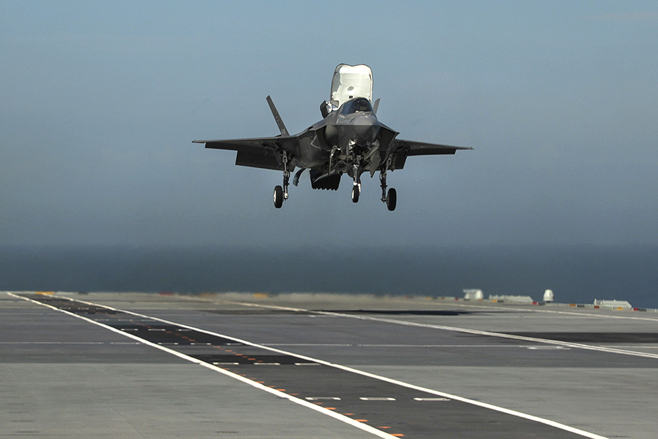 Fighter jets join forces with British aircraft carrier to make history